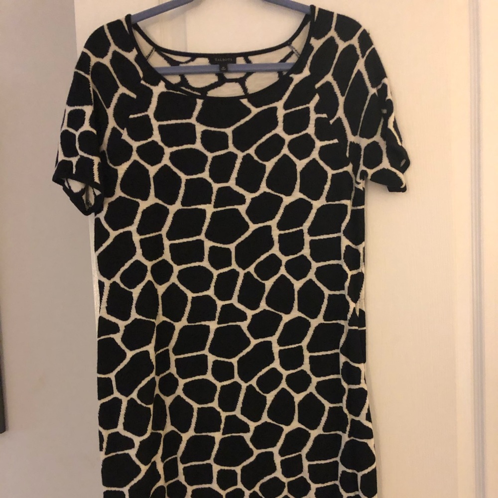 Black and White Print Knit Dress